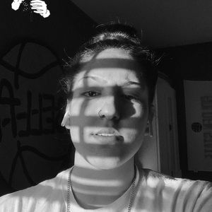 Meet your Posher, Bella